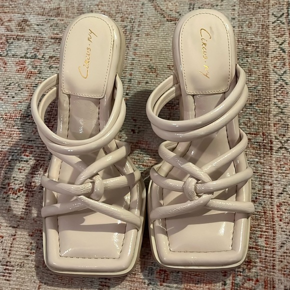 Sam Edelman heels - Picture 1 of 4